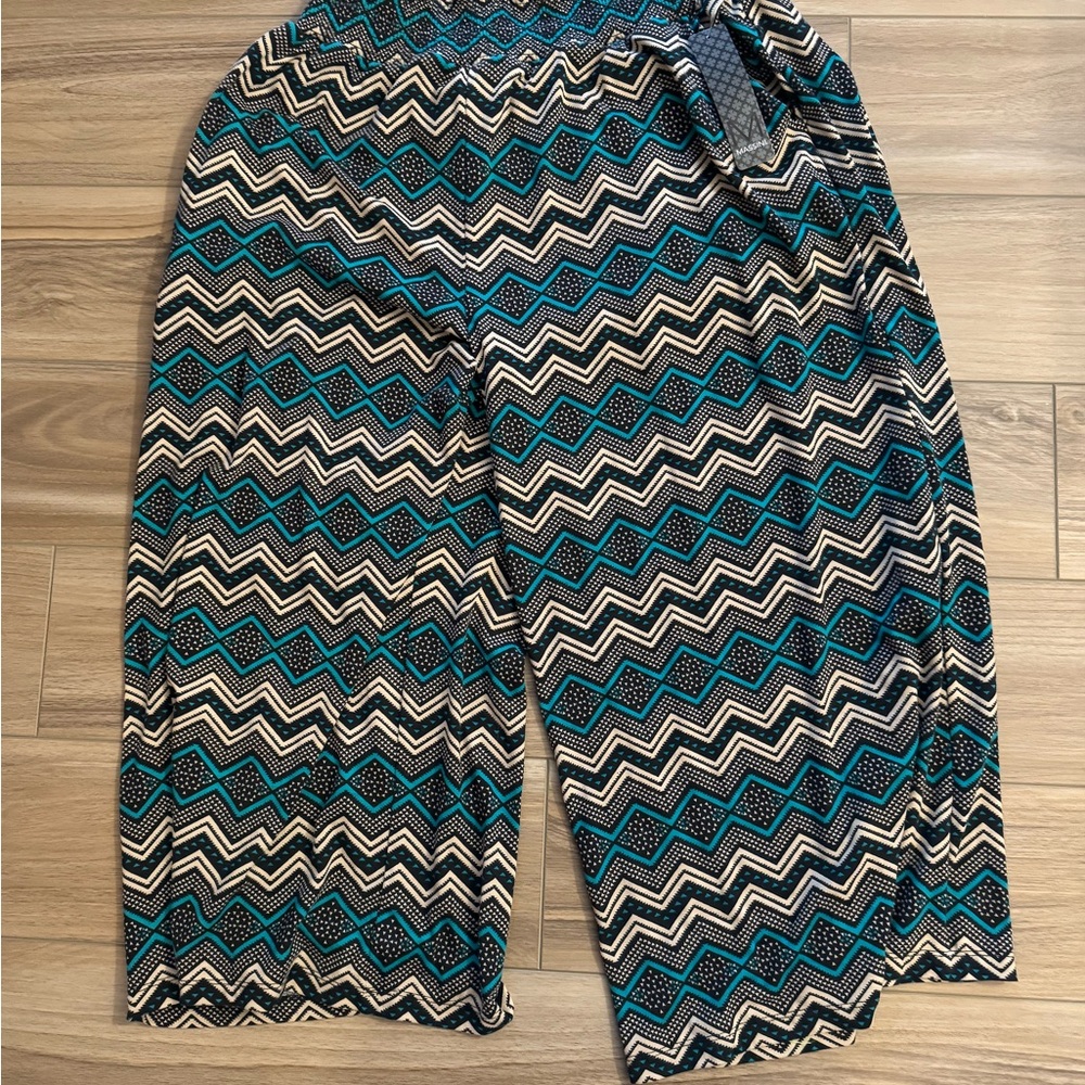 Massini Teal and Cream Chevron Pants
Elastic Waistband